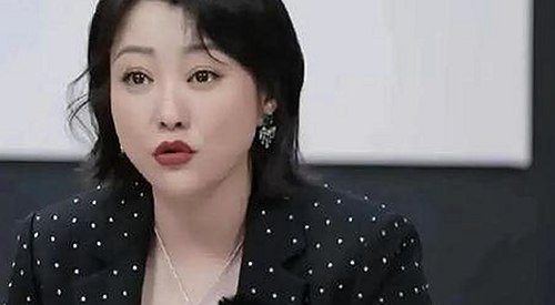 揭秘娱乐圈背后的故事：吃瓜爆料网红反差大揭秘